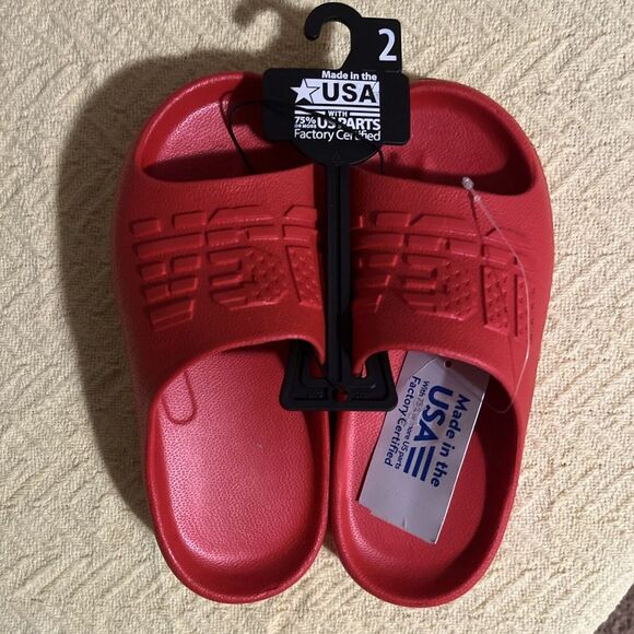 Made In The USA Red Youth Slides - Size 2 - NEW - Unisex - Factory Certified - Picture 2 of 3